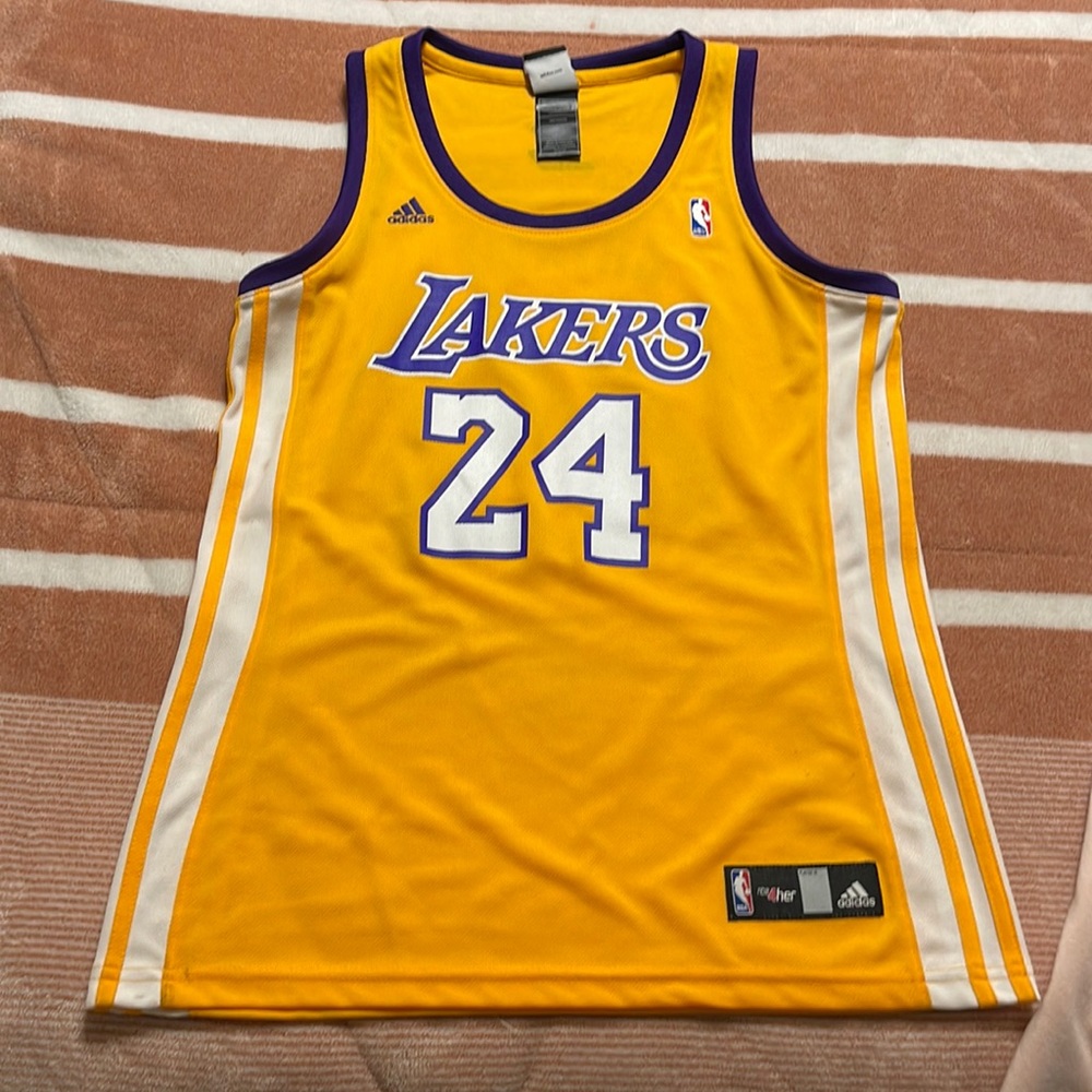 Women’s Adidas Lakers/Kobe bryant jersey